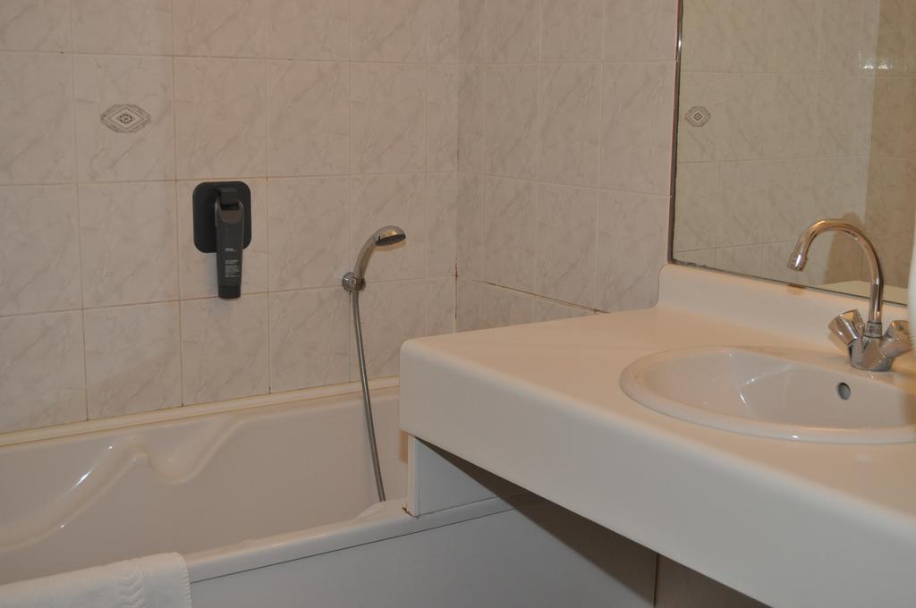 Hotel La Terrasse Fort-Mahon-Plage Kamer foto